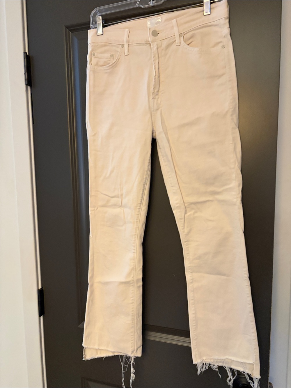 Women's Cropped Raw-Hem Jeans in Light Cream